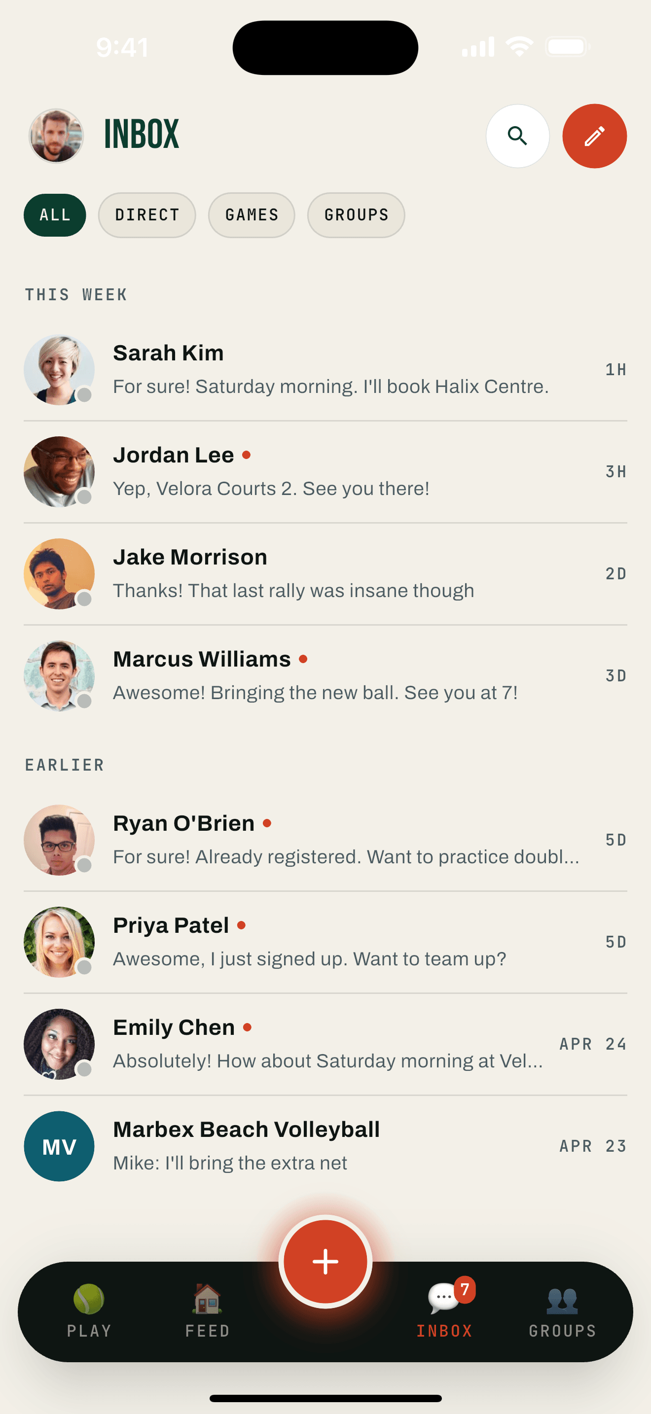 TapNGame messages and game chat keeping the team coordinated